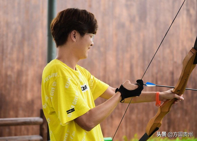 这个夏日，看这个美女如何在浙江乌村的第一百种玩法