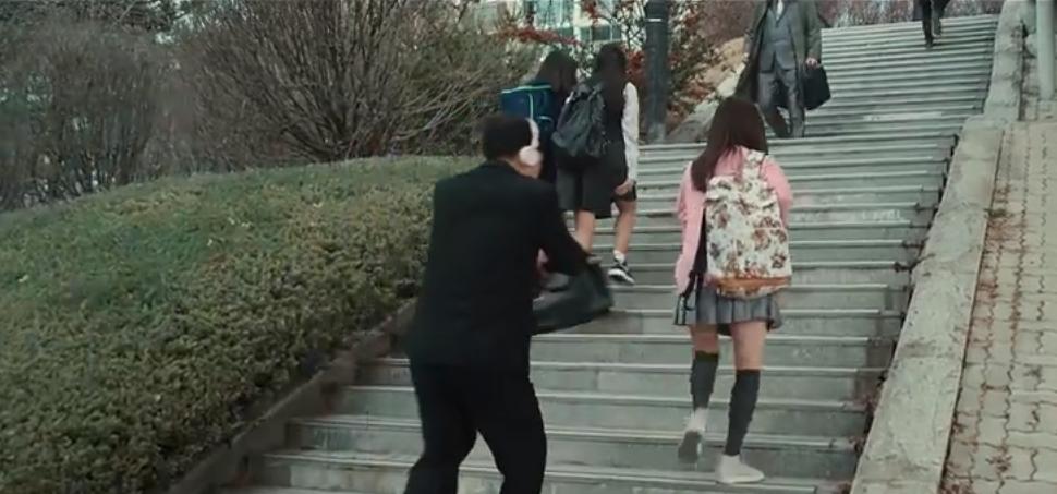 裤子太紧不能脱怎么办,裤子太紧不用换有妙招吗