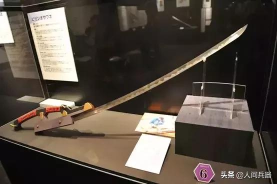 在仓库里找到一把日本武士刀,正宗的日本刀