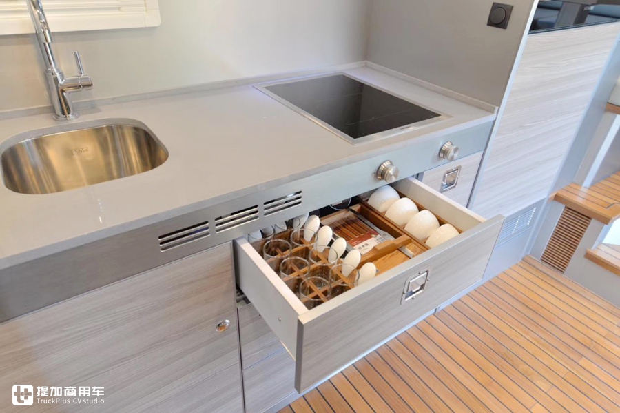 男人的大玩具越野轻卡房车,男人的大玩具越野车国产