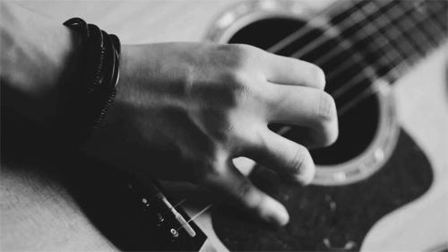 想学吉他教学入门,想学好吉他有什么书