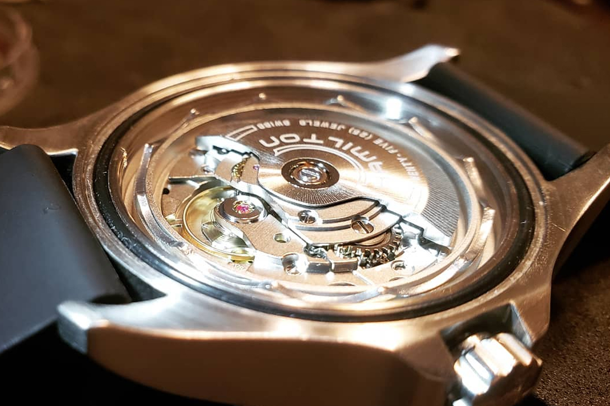 真假名表鉴定方法,真假腕表的四大鉴定方法