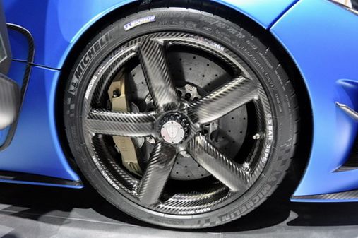 坐拥好几十辆豪车,坐拥千万豪宅是种什么体验