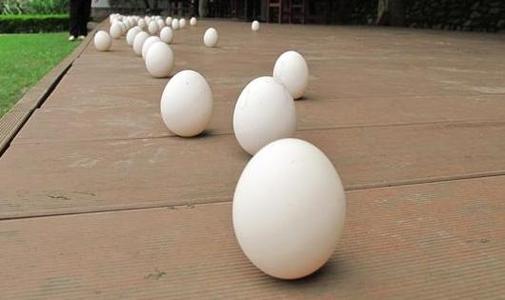 每逢佳节倍思亲，打一通电话关心问候家中老人