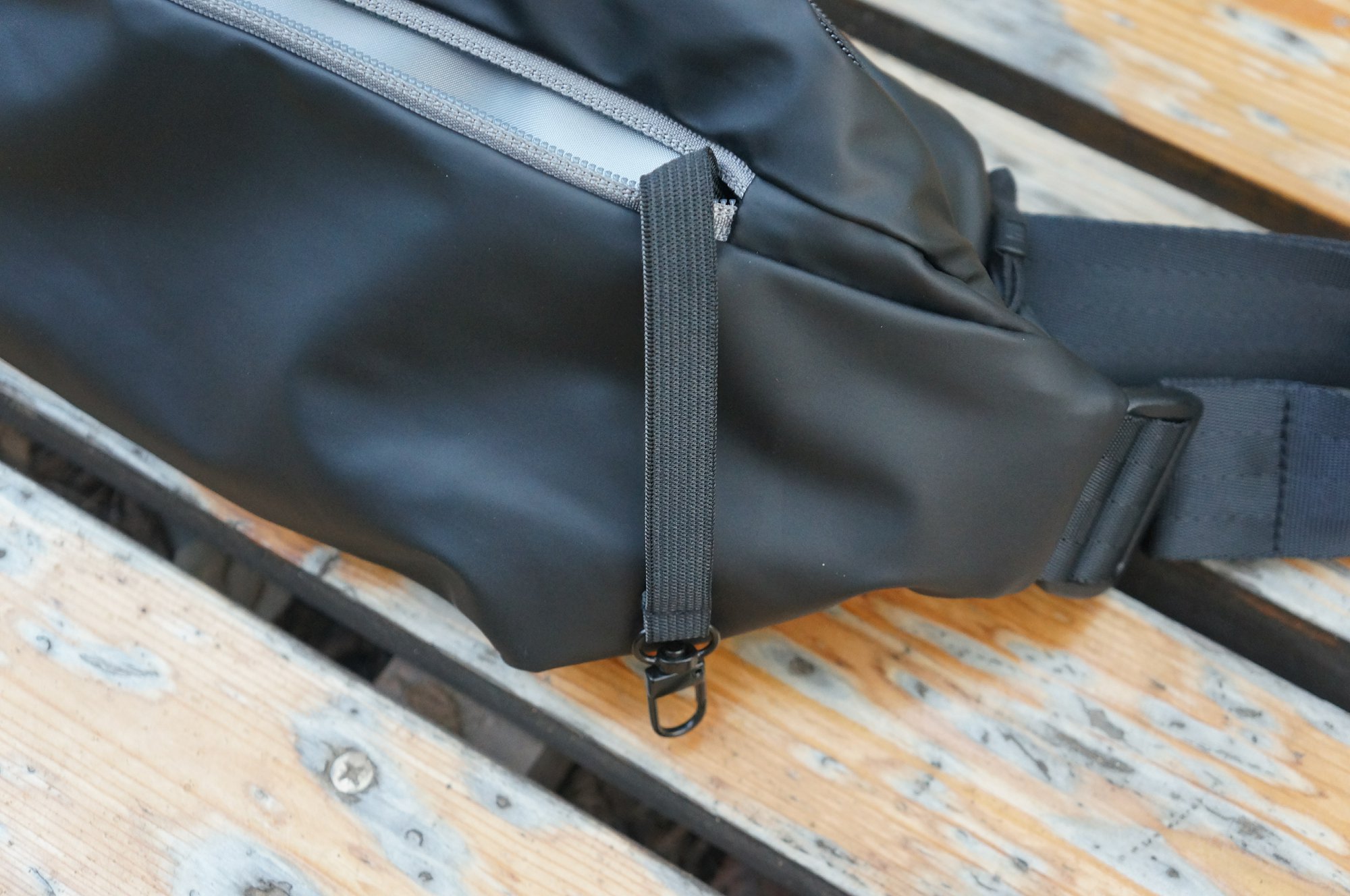 休闲轻便胸包,简单百搭休闲胸包