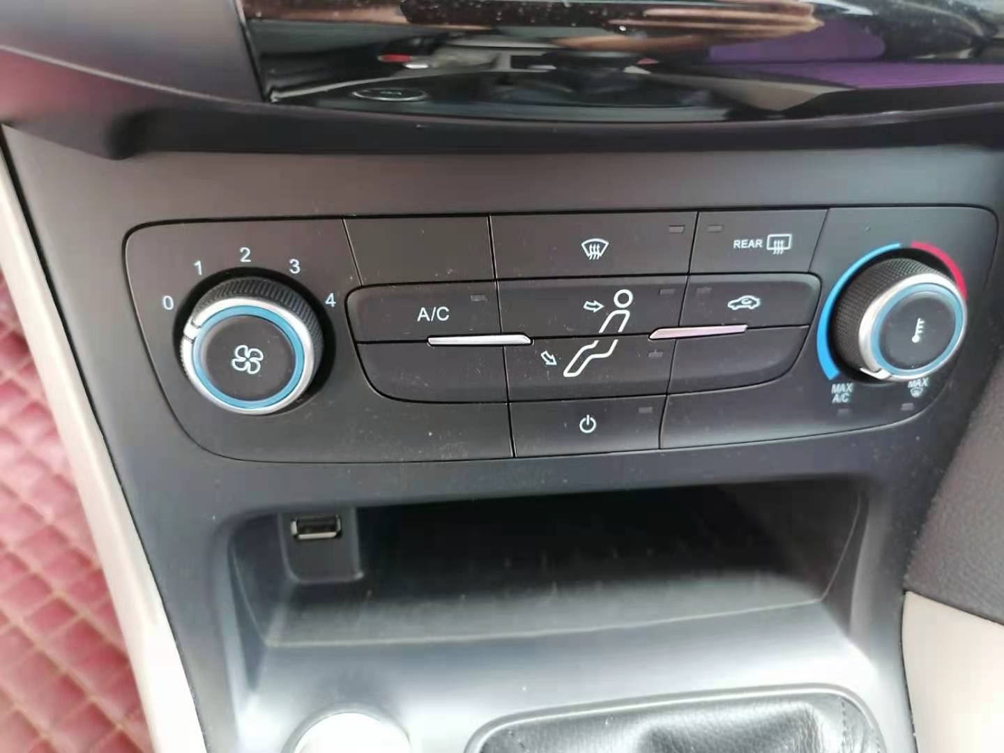 福克斯3年7万公里,3年的福克斯二手值多少钱