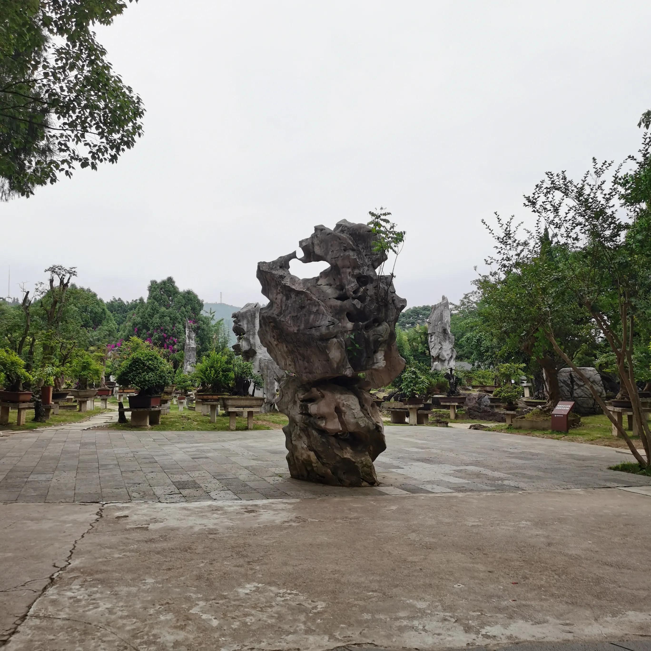 向南方和向北方,登上山顶看美景贵州黄果树瀑布