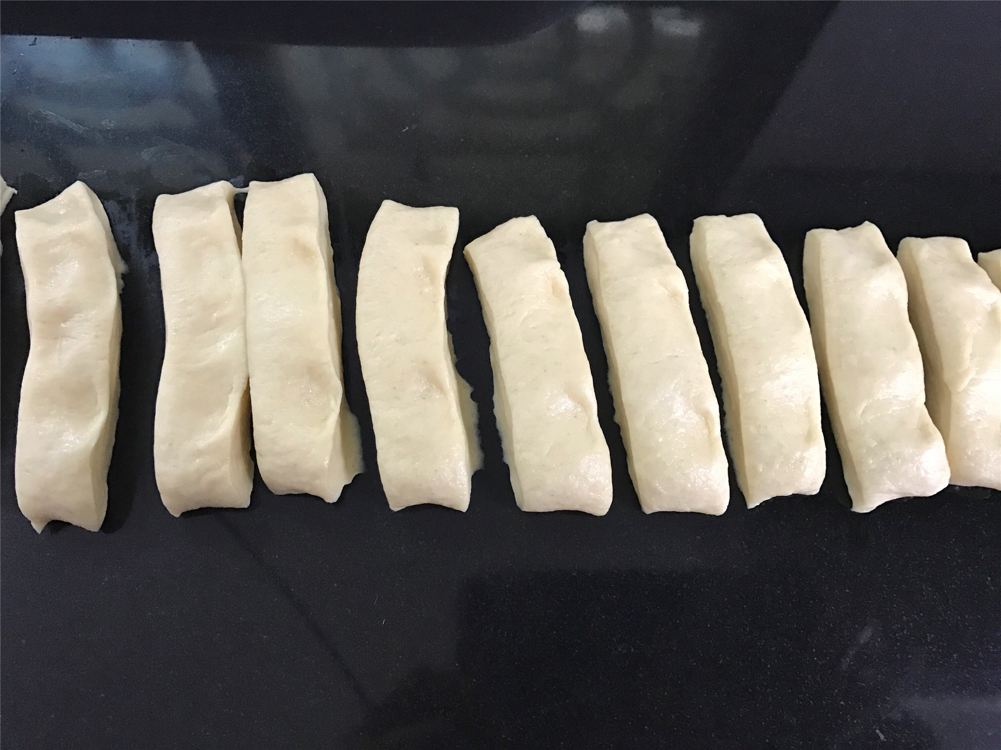 油条膨松剂做油条怎样发面,油条酥脆是配方还是手法重要