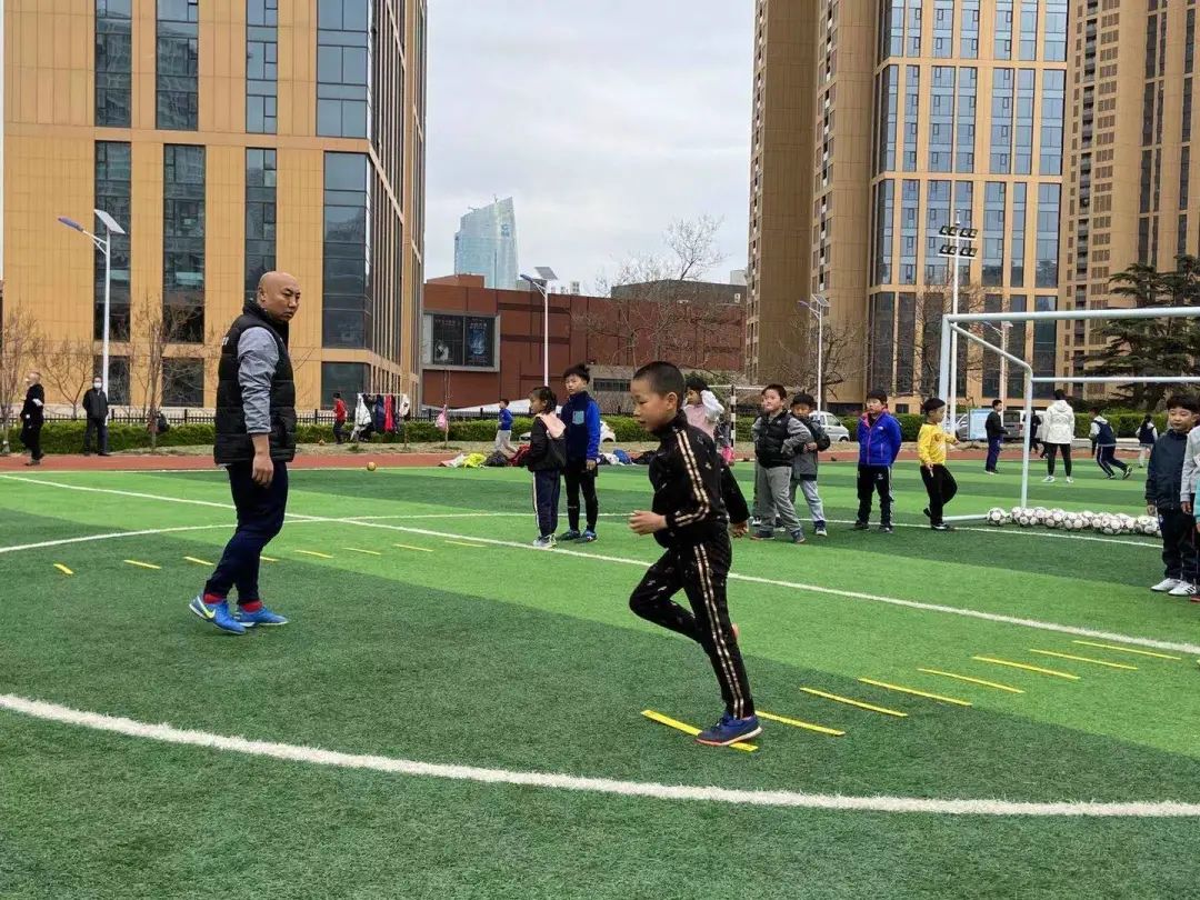 十个一运动主题内容,足球社团优秀社团事迹