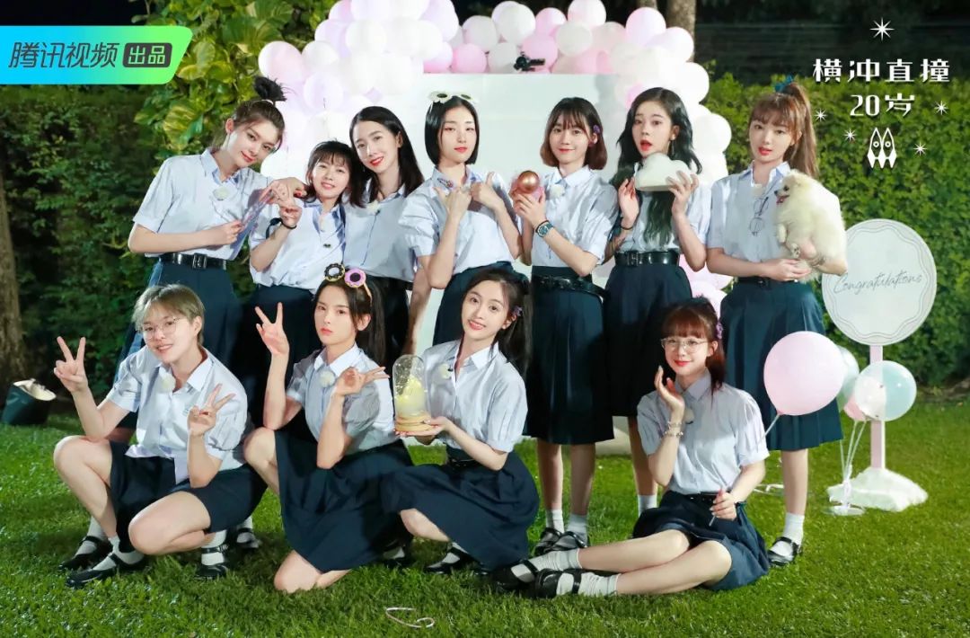 火箭少女宅家也能变着花样秀美甲？横冲直撞的年纪就要来点不一样的！