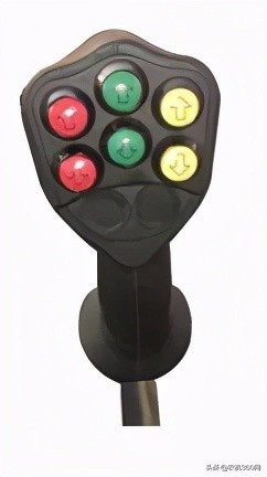 今年哪款玉米机表现好,东方红玉米机2020款作业视频