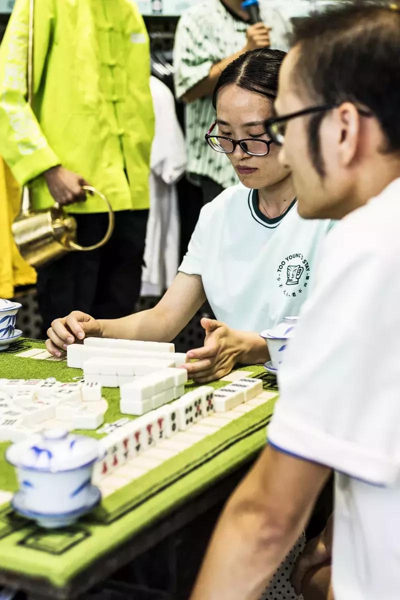 李宁国潮中国风老外,李宁国潮来袭