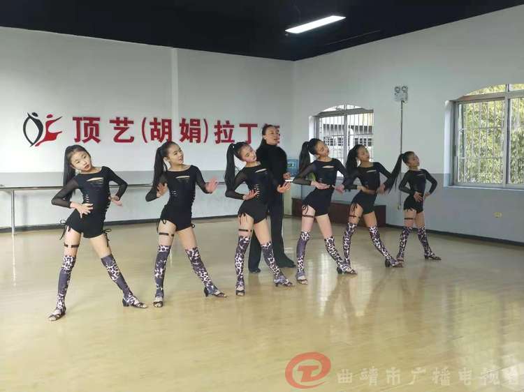 探班少儿春晚,少儿春晚海选表演视频