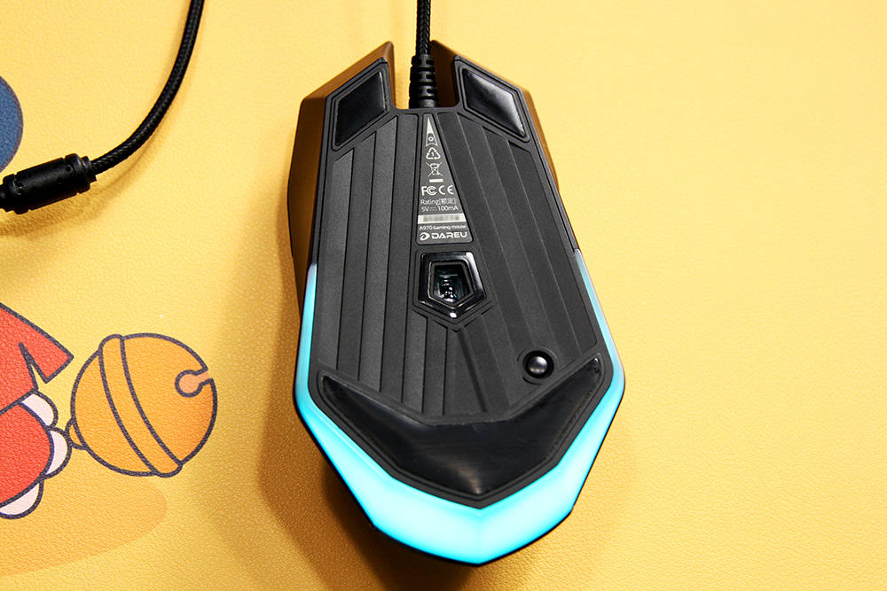 助我走上WCG冠军之路的王者利器-达尔优高阶游戏鼠标A970