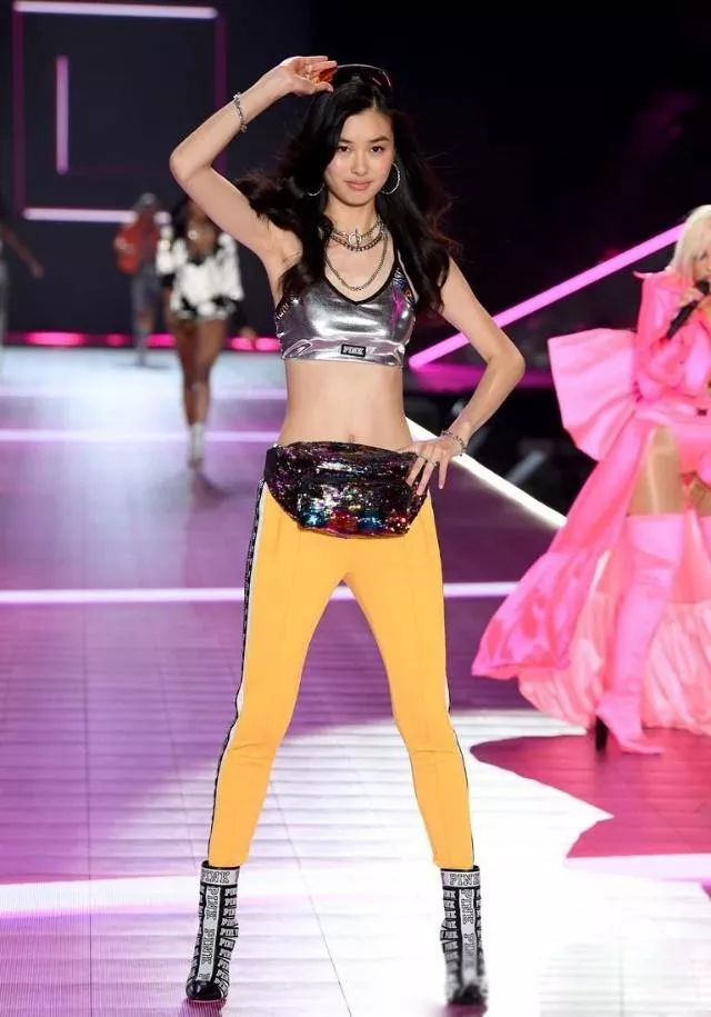 维密秀2018高清大图,2018维密大秀图集