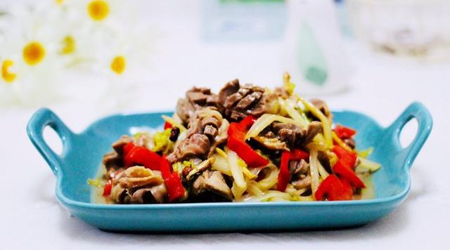 鸡胗肉丝大白菜,鸡胗炖大白菜怎么做