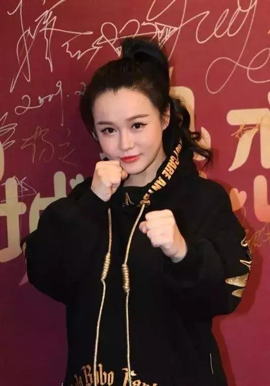 妈咪万岁！LALABOBO与明星辣妈同庆母亲节