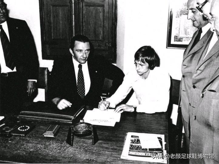 20世纪最伟大的足球教练荷兰,一代宗师功夫最强