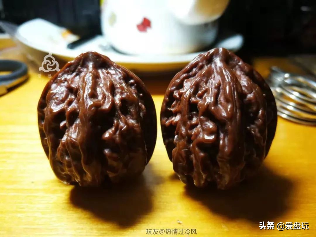 红玛瑙核桃包浆,超红核桃玛瑙包浆