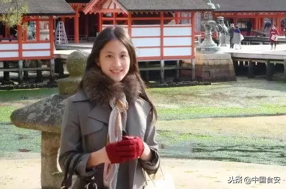 我是你父亲,可以亲你、摸你全身,这不是猥亵!通告激怒广大网友