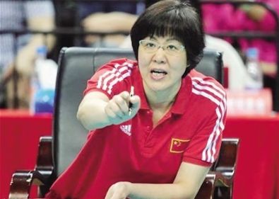 李盈莹连续出现进攻失误,李盈莹一打五遗憾落败