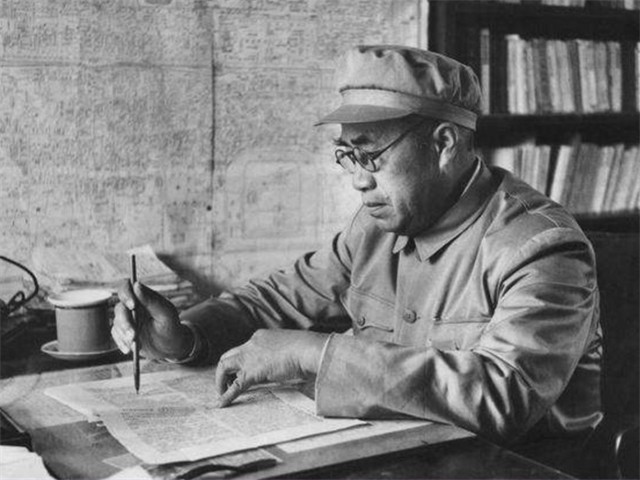 开国将军和元帅待遇区别,开国元帅大将中将少将名单