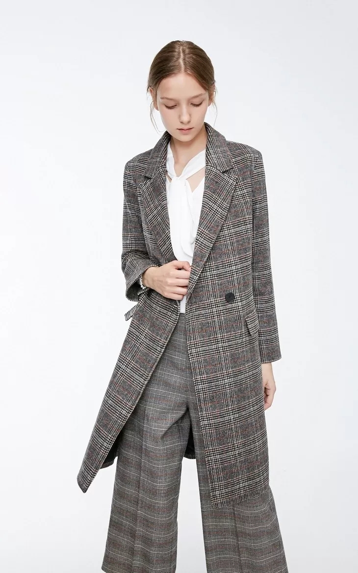 秋冬一定要有的呢子外套,秋冬大衣都有什么面料