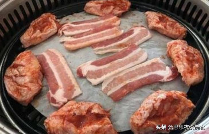 烤肉服务员必须换纸吗,服务员第一次去吃烤肉要换纸吗