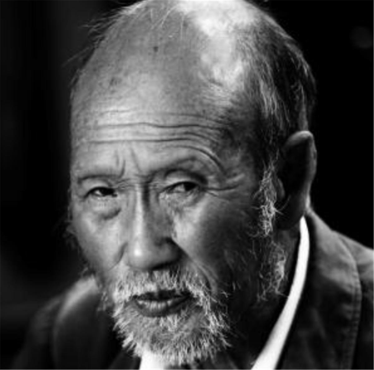 俗语眉上一根长能抵万担粮啥意思,农村俗语眉上一根长能抵万担粮