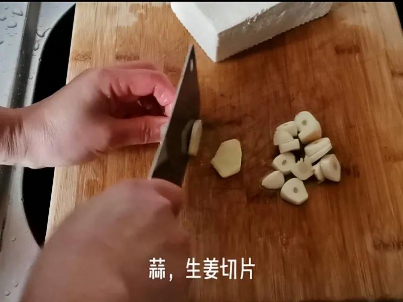 鱼头豆腐汤暖胃,鱼头豆腐汤的100种做法