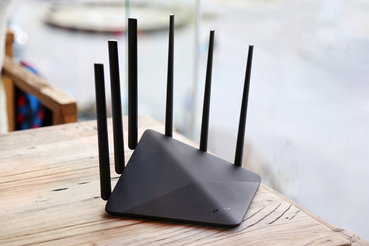 tp-linkax3200千兆无线路由器评测,小米路由器4a千兆版和tp1900对比