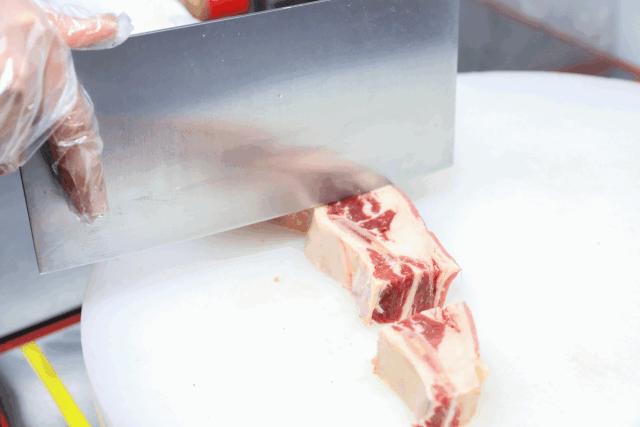 牛排与火锅完美结合，分分钟挑逗你的味蕾