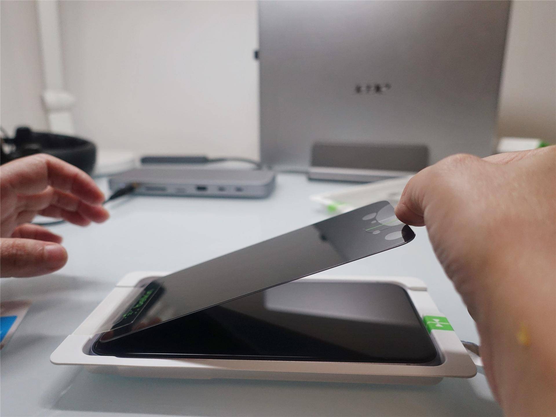 给手机贴好一张Belkin钢化膜需不需要“祖传贴膜手艺”？