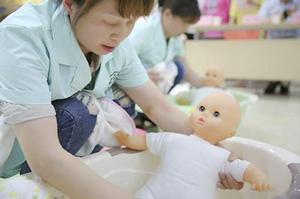 山西国家免费培训育婴师在哪报名,南宁国家免费培训育婴师在哪报名