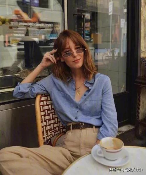 这个秋天跟衬衫很配,法国女人初秋衬衫穿搭