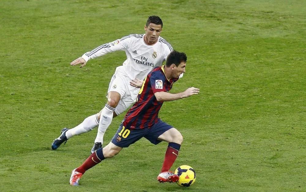 梅罗绝代双骄是谁提出来的,梅罗谁更强