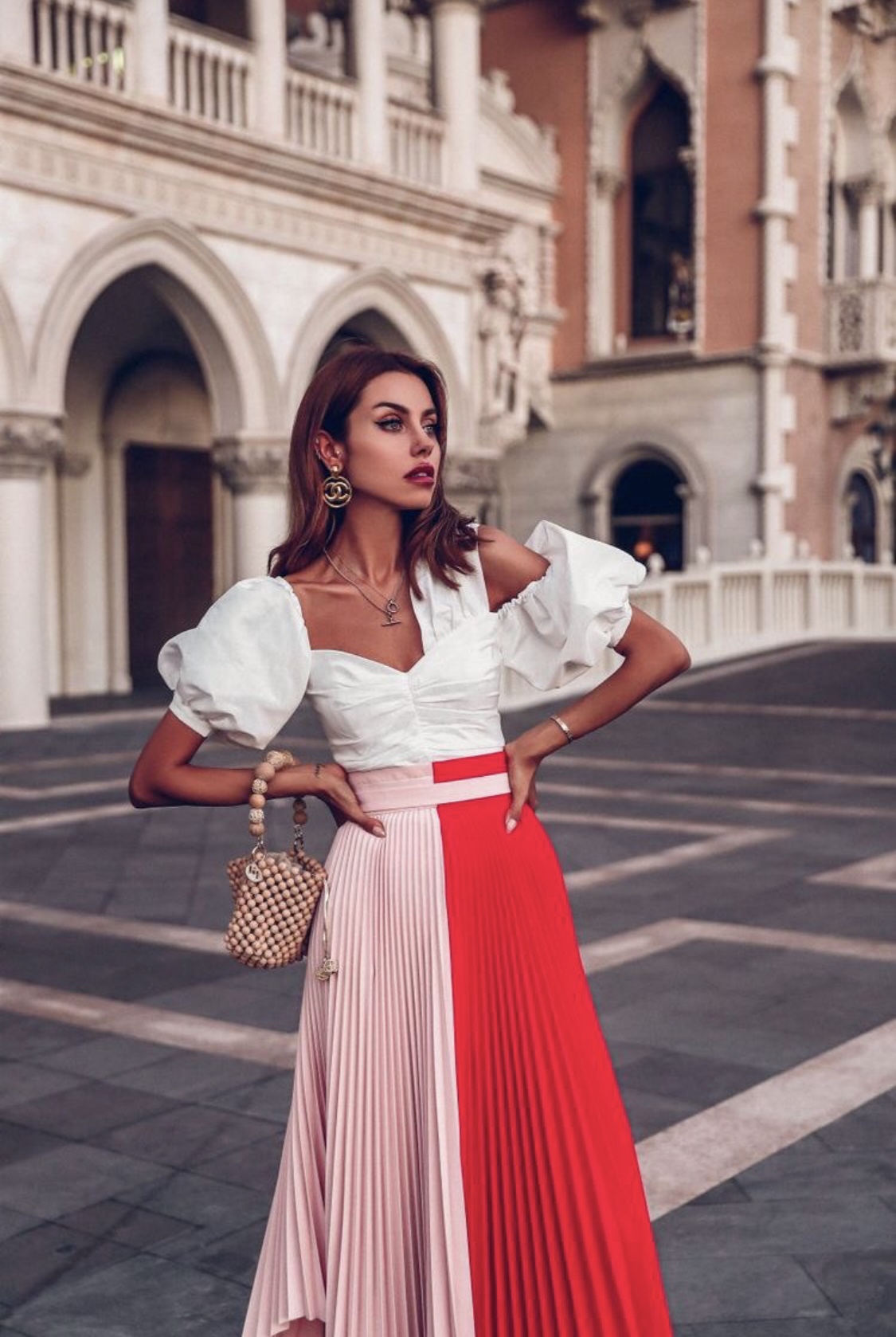 夏天洋气女士半裙显瘦气质,夏天时尚气质链条高腰半裙