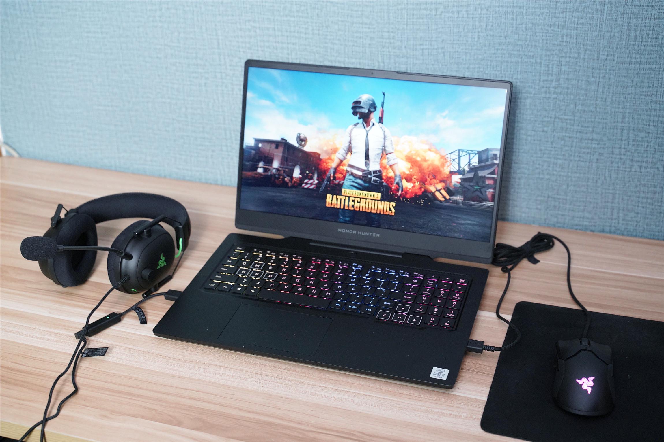 雷蛇旋风黑鲨v2电竞耳机上手,razer雷蛇旋风黑鲨v2x头戴式打csgo