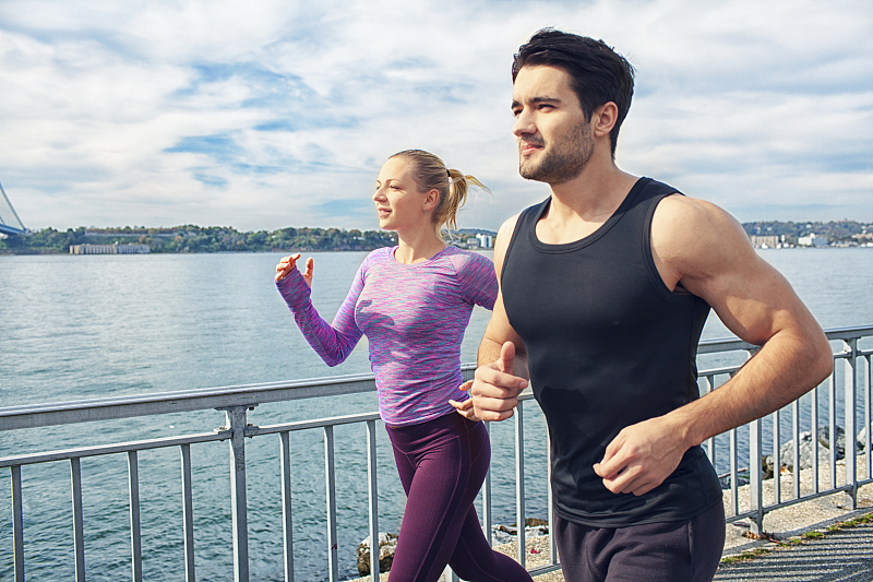 怎样的速度才是慢跑,怎样慢跑才能达到有氧运动