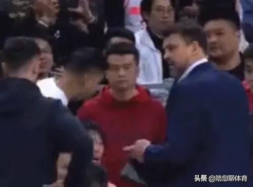 cba王哲林口吐芬芳唇语集锦,cba教练口吐芬芳嘴型动图