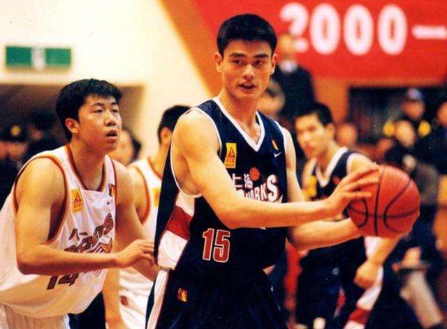 最近几年cba退役的球员,cba球衣退役的有几人