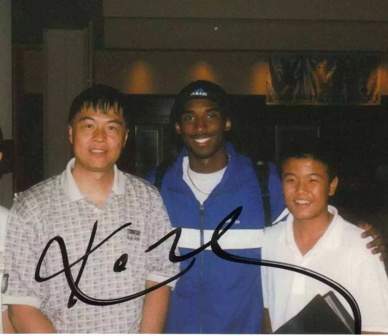 中国国家队教练给美国大学篮球队包脚赚钱,后来成为篮球解说教父