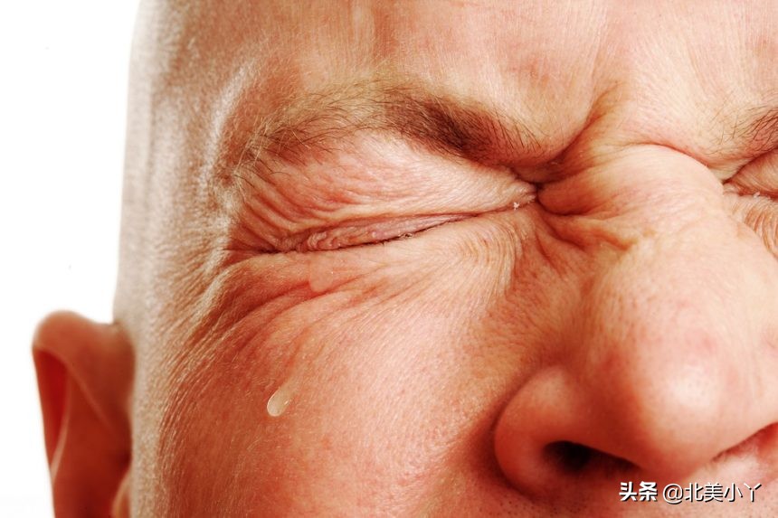 背后头疼怎么回事,经常头疼后背疼咋回事