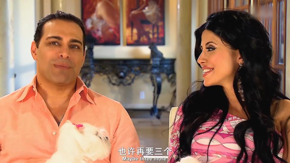 美国亿万富豪的花瓶老婆中英双语,亿万富翁的老婆纪录片