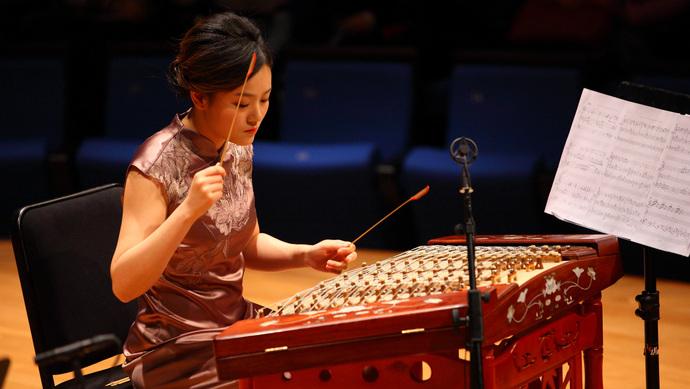 弹扬琴入门,怎样弹扬琴教程