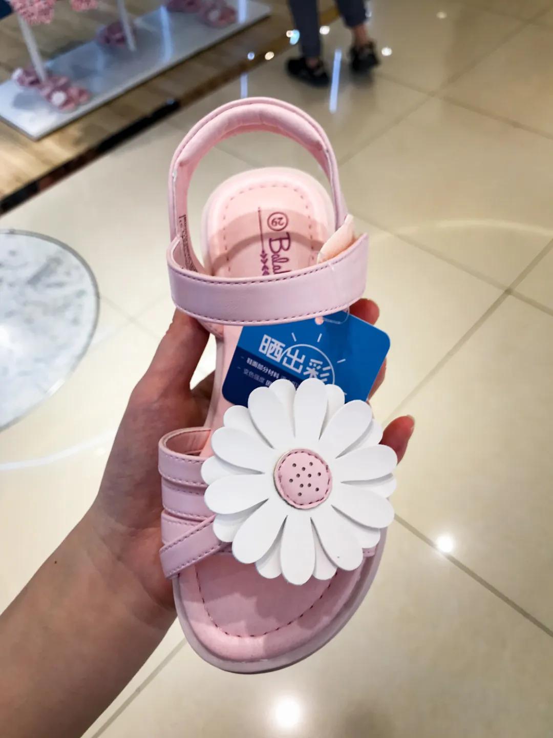 儿童哪一款凉鞋最好,哪个牌子的儿童凉鞋好穿推荐