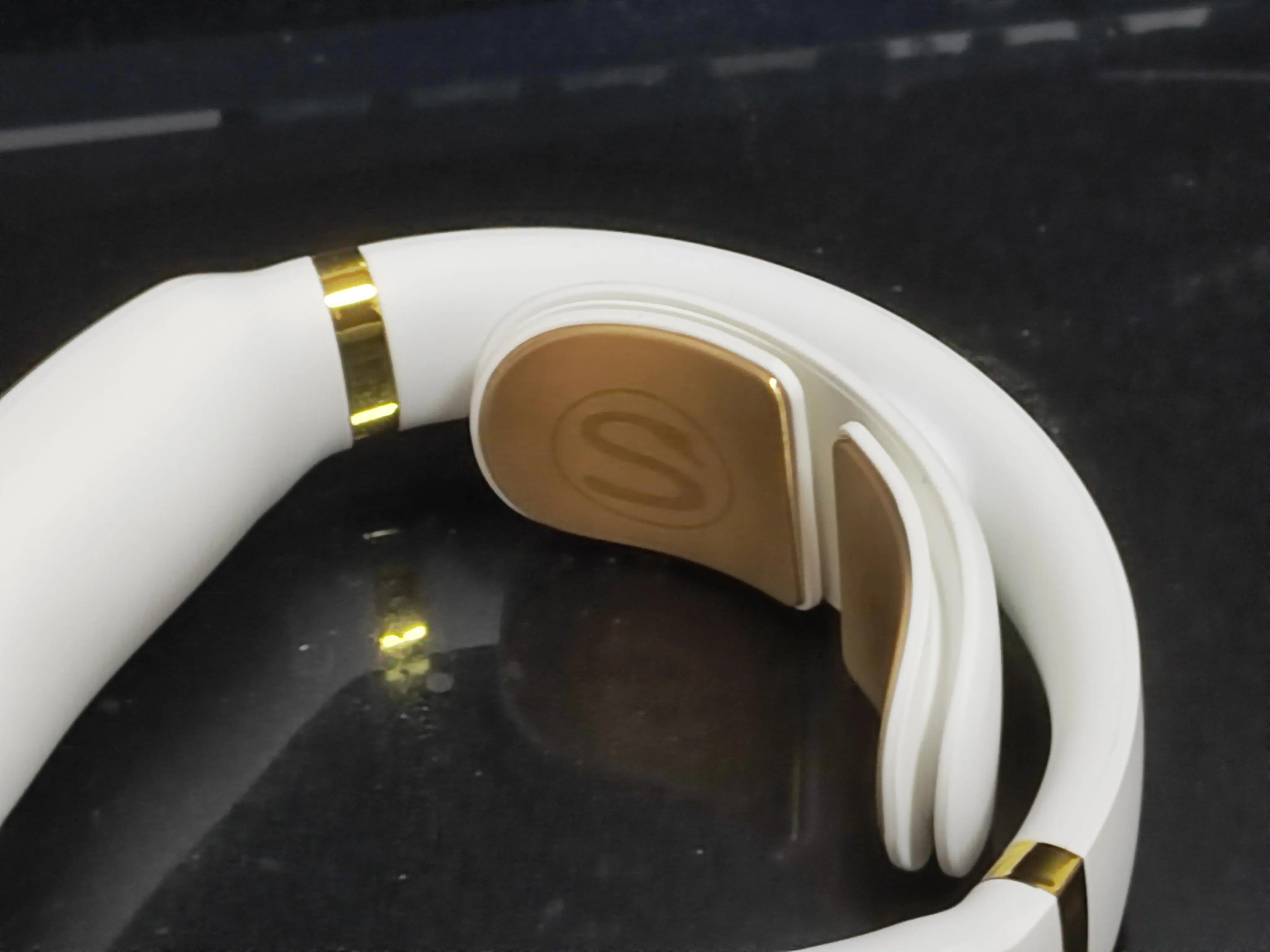 华为智选skg颈椎按摩仪,华为skgg7颈椎按摩仪器测评