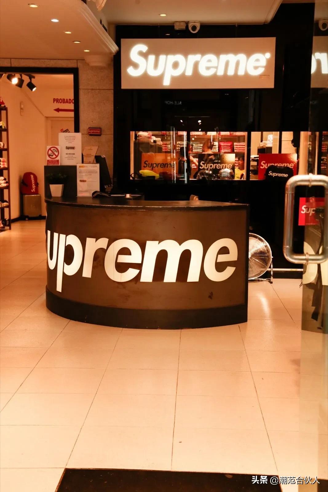 supreme冒牌品牌,假的supreme一眼能看出来吗