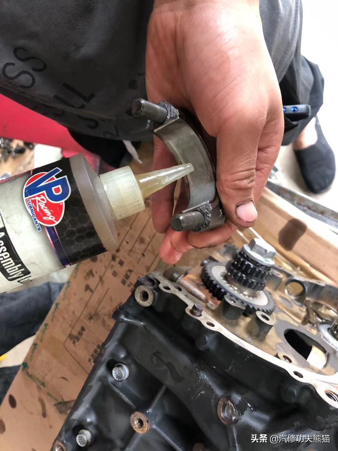 大众夏朗烧机油用什么燃油宝,2012款夏朗2.0t烧机油怎么处理