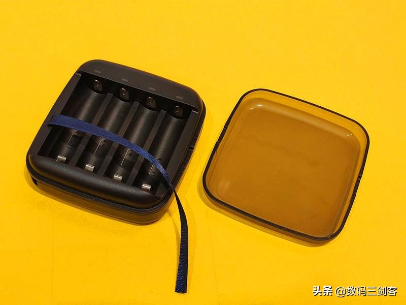 xtarvc4s充电器拆解评测,充电小能手xtaret4s充电器体验